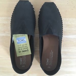 Brand new leather Toms
